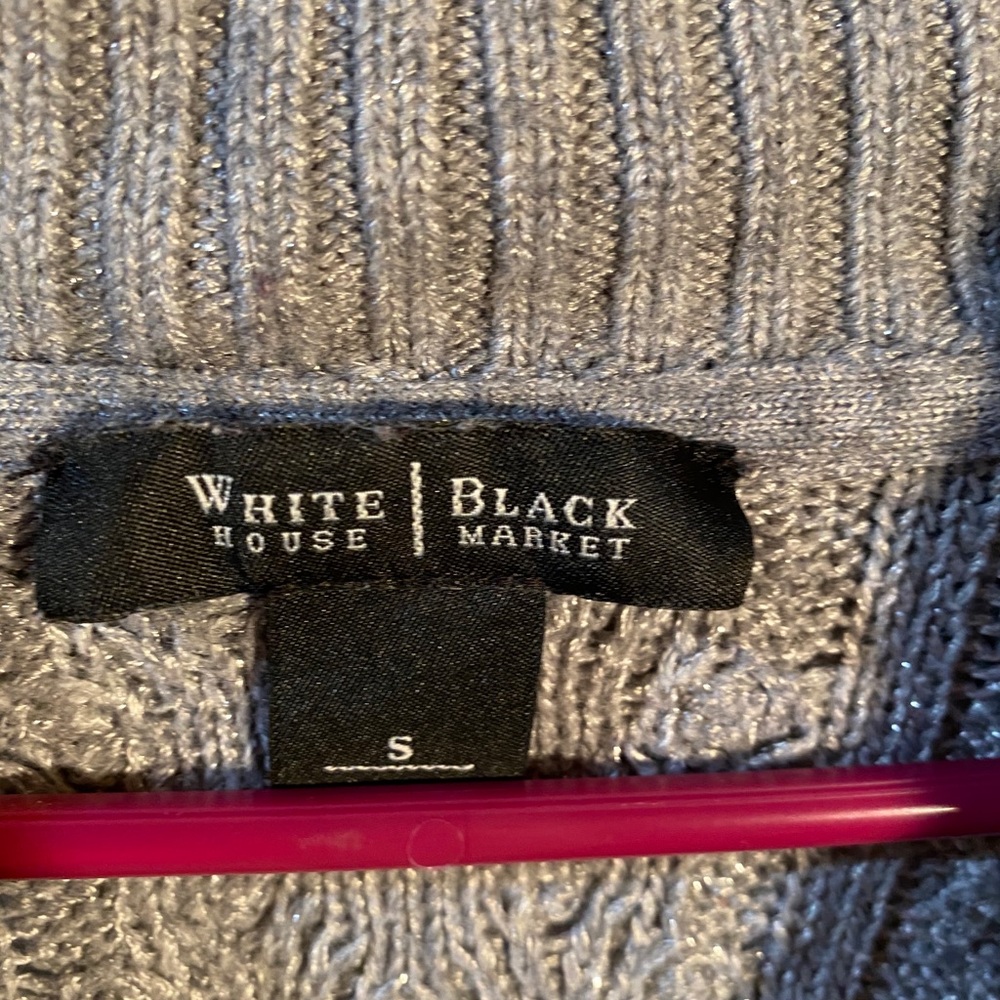 Small Long V silver sweater